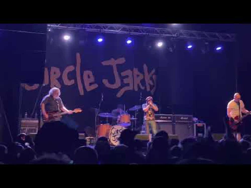 ../assets/images/featured/Circle-Jerks--Junk-Mail--Live.jpg