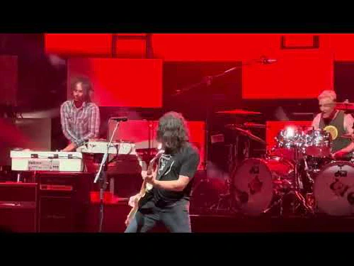 ../assets/images/featured/Foo-Fighters--Monkey-Wrench--Live.jpg