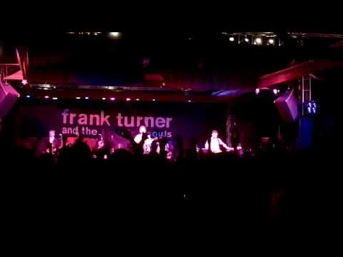 ../assets/images/featured/Frank-Turner--The-Way-I-Tend-to-Be--Live-partial.jpg