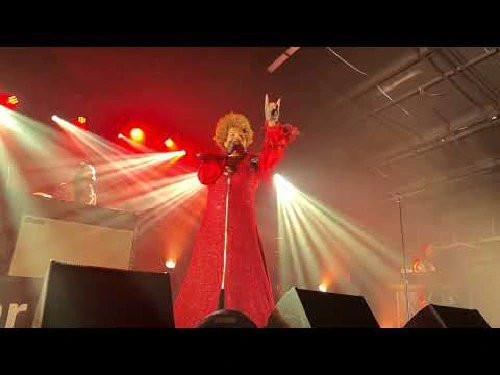 ../assets/images/featured/Macy-Gray--The-Letter--Live.jpg