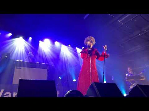 ../assets/images/featured/Macy-Gray--Winter-Wonderland--Live.jpg