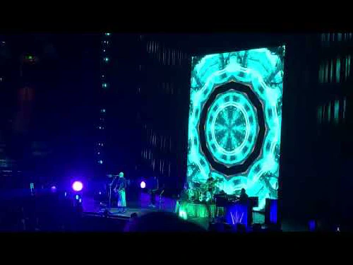 ../assets/images/featured/Smashing-Pumpkins--Drown--Live-partial.jpg