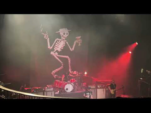 ../assets/images/featured/Social-Distortion--Playpen--Live.jpg