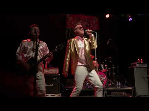 ../assets/images/featured/Me-First-and-the-Gimme-Gimmes--Dannys-Song-Kenny-Loggins--Live.jpg