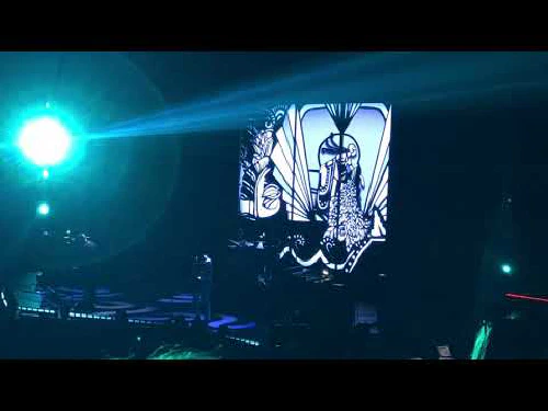 ../assets/images/featured/Smashing-Pumpkins--Porcelina-of-the-Vast-Oceans--Live-partial.jpg