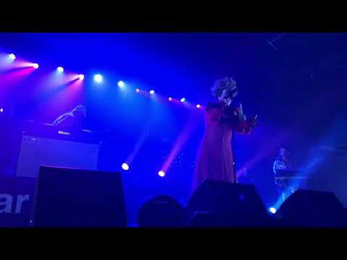 ../assets/images/featured/Macy-Gray--The-Disco-Song-and-You-Sexy-Thing-Hot-Chocolate-cover--Live.jpg