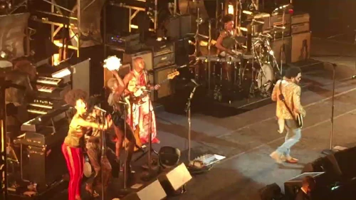 /../assets/images/featured/0Wvd1bmeifI_Lenny-Kravitz-Always-on-My-Mind-Live.jpg