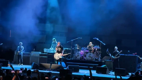 /../assets/images/featured/3WVANyGHqcA_Foo-Fighters-Times-Like-These-Live-partial.jpg