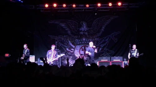 /../assets/images/featured/5GXlABHvexM_Bad-Religion-New-America-Live-partial.jpg