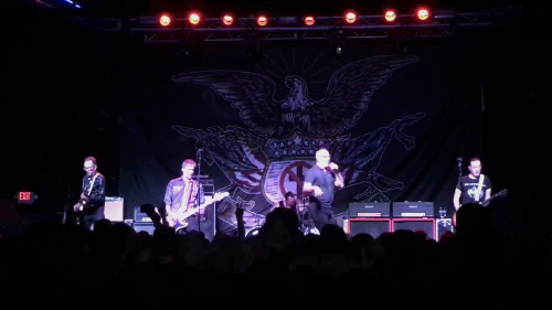 /../assets/images/featured/5GXlABHvexM_Bad-Religion-New-America-Live-partial.jpg