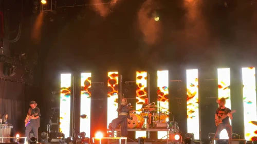 /../assets/images/featured/5Il-PWLOnhc_Jinjer-Pisces-Live.jpg