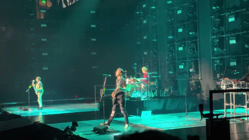 /../assets/images/featured/6x7sEbfDpUw_Muse-Wont-Stand-Down-Live.jpg