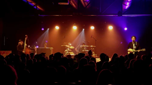/../assets/images/featured/7CD5LwkLTFc_G-Love-and-Special-Sauce-Garbage-Man-Live.jpg