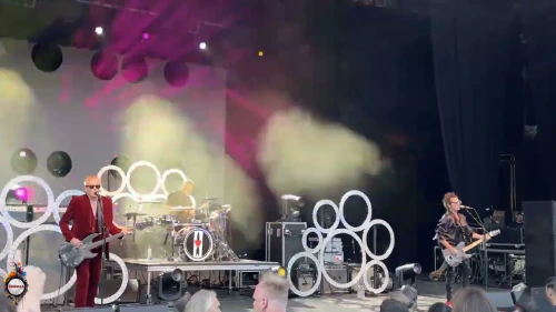 /../assets/images/featured/7LC0s5Mcj8w_Love-and-Rockets-Kundalini-Express-Live.jpg