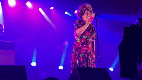 /../assets/images/featured/8kNiFLFHTqk_Macy-Gray-Relating-to-a-Psychopath-Live.jpg