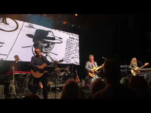 /../assets/images/featured/9xYkiLJx3Rs_Squeeze-Cool-for-Cats-Live.jpg
