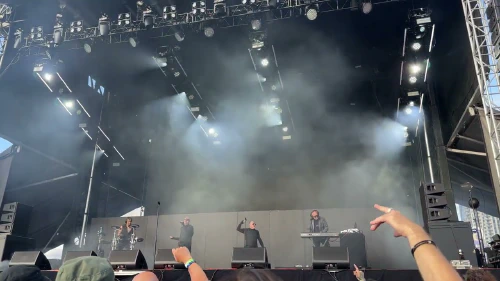 /../assets/images/featured/AbmvN7be2Ng_Front-242-Quite-Unusual-Live.jpg