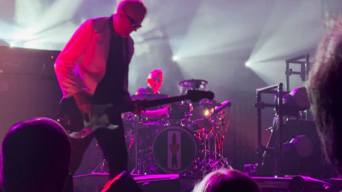 /../assets/images/featured/Aon1rrWthok_Love-and-Rockets-Haunted-When-the-Minutes-Drag-Live-2024.jpg