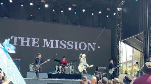 /../assets/images/featured/BJjTKzfIlTc_The-Mission-Like-A-Child-Again-Live.jpg