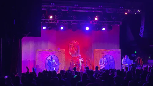 /../assets/images/featured/DBGduAgAX-M_Me-First-and-the-Gimme-Gimmes-Leaving-on-a-Jet-Plane-John-Denver-Live.jpg