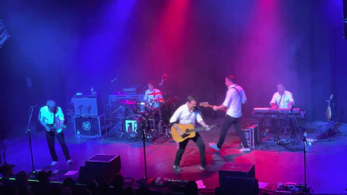 /../assets/images/featured/GTq-T7FP5ns_Frank-Turner-Photosynthesis-Live.jpg