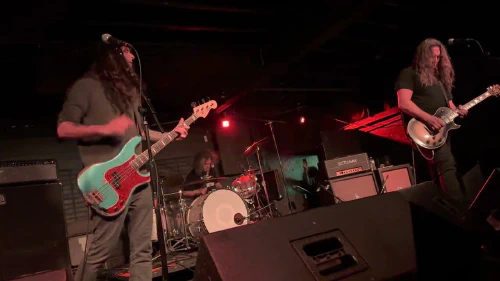 /../assets/images/featured/Gon9hNl1HKc_The-Atomic-Bitchwax-Giant-Live.jpg