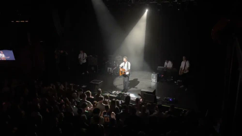 /../assets/images/featured/GuRr9Pg4gDU_Frank-Turner-Four-Simple-Words-Live.jpg