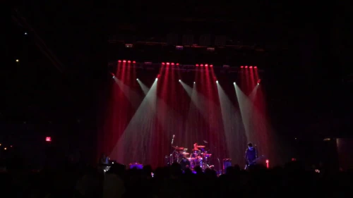 /../assets/images/featured/HI4ivDVDO6c_Poptone-Lions-Live.jpg