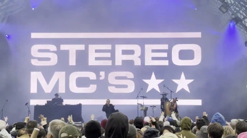 /../assets/images/featured/HafAGKNAyk0_Stereo-MCs-Step-It-Up-2025-Live-2.jpg