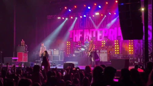 /../assets/images/featured/IYaWLJSRFxU_The-Interrupters-She-Got-Arrested-Live.jpg