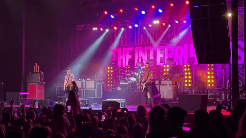 /../assets/images/featured/IYaWLJSRFxU_The-Interrupters-She-Got-Arrested-Live.jpg