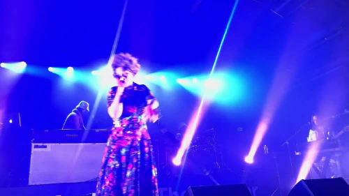 /../assets/images/featured/IzBTxLFdMNM_Macy-Gray-Why-Didnt-you-Call-Me-Live.jpg