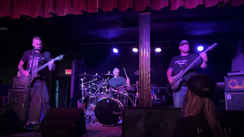 /../assets/images/featured/K3NOOHWEbms_Sorrowset-Devolver-Live.jpg