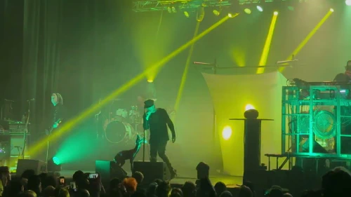 /../assets/images/featured/M0Q3yOCZ6eA_Skinny-Puppy-Assimilate-Live.jpg
