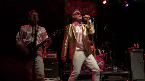 /../assets/images/featured/Nr9Bgh1Zkc4_Me-First-and-the-Gimme-Gimmes-Dannys-Song-Kenny-Loggins-Live.jpg