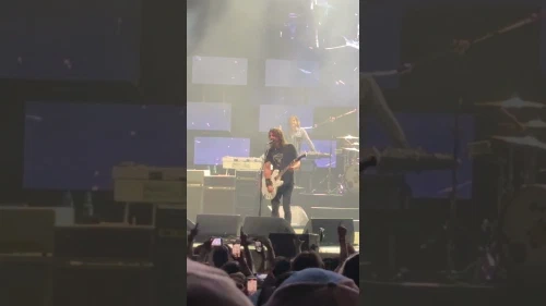 /../assets/images/featured/P-NAoqu5cJ0_Foo-Fighters-Breakout-Live-.jpg