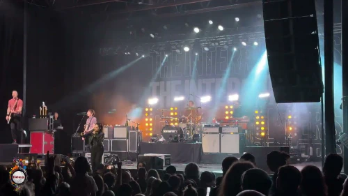 /../assets/images/featured/RoLPDnxd1BU_The-Interrupters-White-Noise-Live.jpg