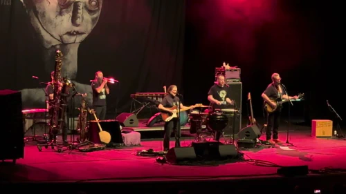 /../assets/images/featured/SCl9ZVdN6r4_Violent-Femmes-Sweet-Misery-Blues-Live.jpg