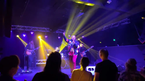 /../assets/images/featured/ScqDXIYVJ1w_Lyrics-Born-Chocolate-Cake-Live.jpg