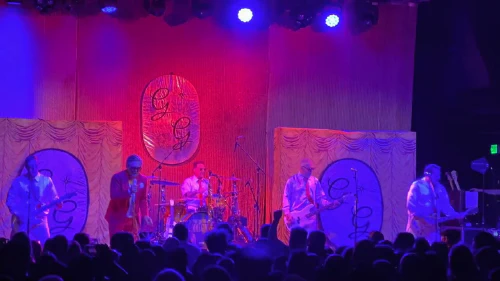 /../assets/images/featured/TyxxDhTUuuw_Me-First-and-the-Gimme-Gimmes-Uptown-Girl-Billy-Joel-Live.jpg