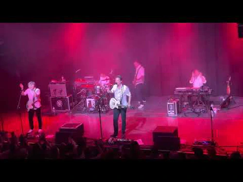 /../assets/images/featured/VzSbKzEa078_Frank-Turner-Fatherless-Live.jpg