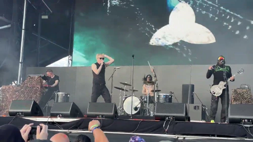 /../assets/images/featured/XBjOaQzeG3o_Front-Line-Assembly-Deadened-Live.jpg