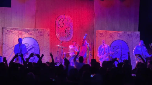 /../assets/images/featured/XmJ7rxAcFxw_Me-First-and-the-Gimme-Gimmes-Jolene-Dolly-Parton-Live.jpg