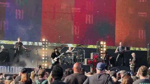 /../assets/images/featured/Ylct4LJpkgQ_Ministry-Revenge-Live.jpg