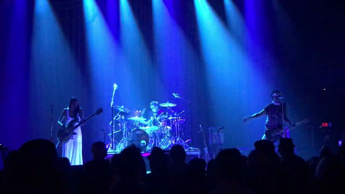 /../assets/images/featured/cE_VG3tgzOU_Poptone-Heart-Break-Hotel-Elvis-Live.jpg