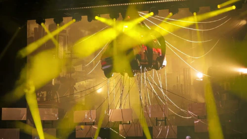 /../assets/images/featured/cbPWuOnDT7E_Foo-Fighters-La-Dee-Da-Live.jpg