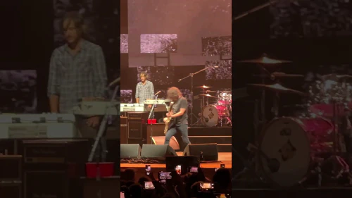 /../assets/images/featured/f7ITaKrGhmE_Foo-Fighters-Everlong-Live-.jpg