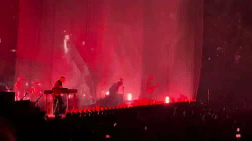 /../assets/images/featured/nDAnX1Q1nKs_Nine-Inch-Nails-Heresy-Live.jpg
