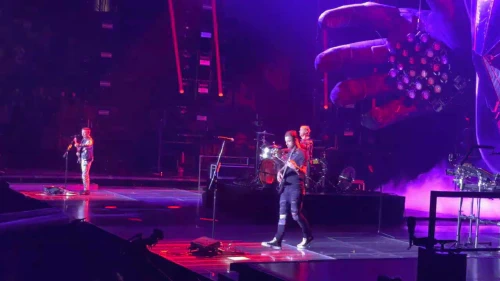 /../assets/images/featured/nOr8lBSRuN0_Muse-You-Make-Me-Feel-Like-Its-Halloween-Live.jpg