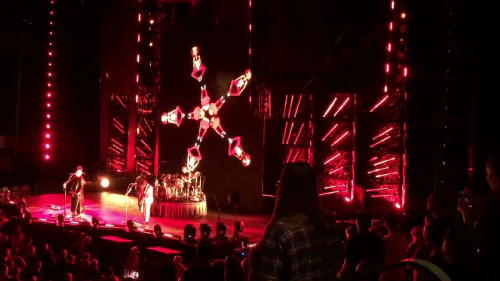 /../assets/images/featured/oNe5P3Kp8K0_Smashing-Pumpkins-Bullet-with-Butterfly-Wings-Live.jpg
